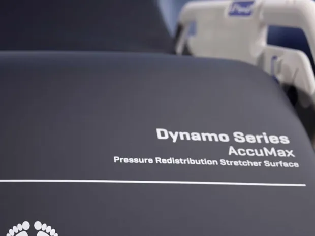 baxter_dynamo_series_hospital_stretcher